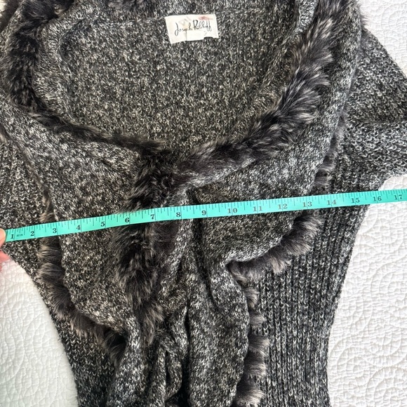 Joseph Ribkoff Gray Knit with Fur Trim size M - Picture 15 of 15